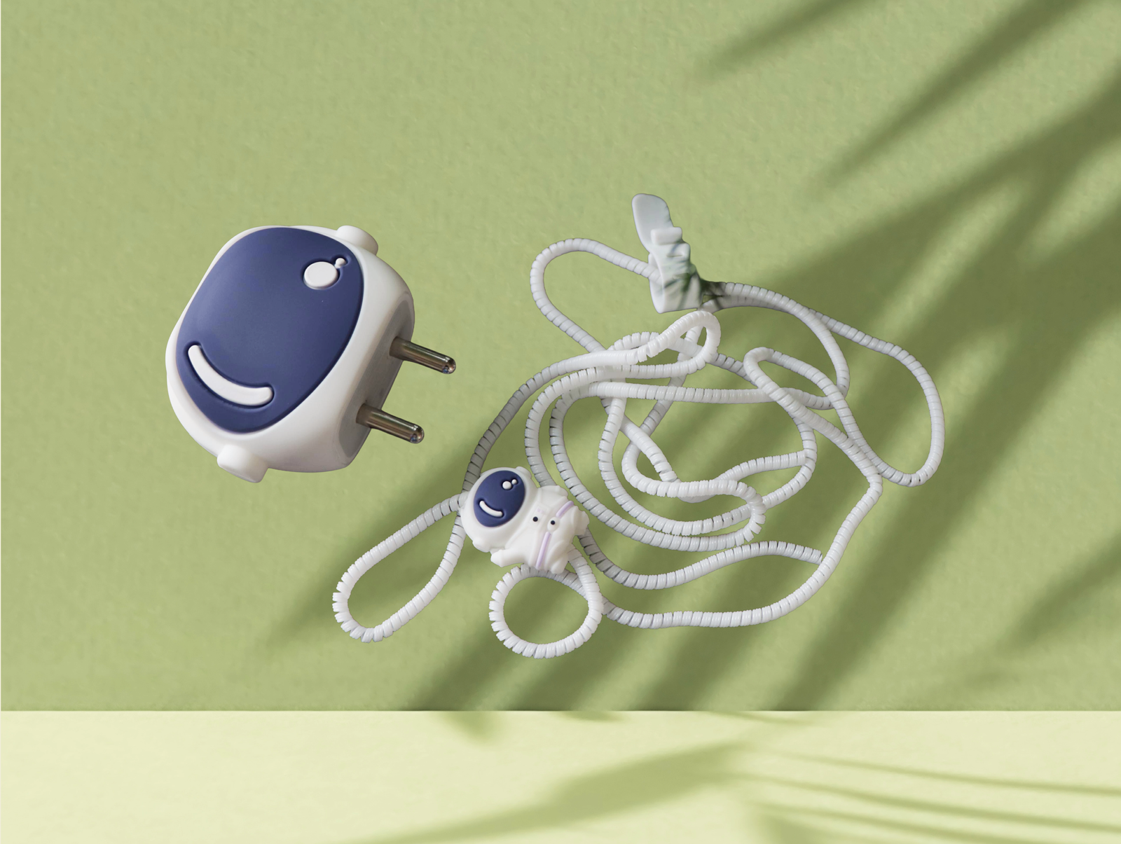 Astronaut Protective Charger Case